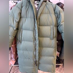 NWT aritzia superpuff long